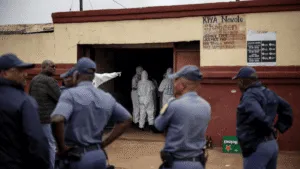 Nuevo tiroteo, ahora en Sudáfrica, deja al menos 9 muertos