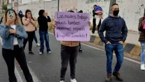 Sin previo aviso, cierran guardería gubernamental y dejan en la calle a 200 infantes