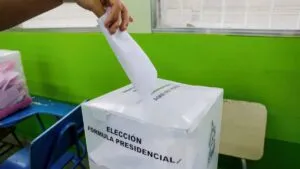 Honduras hace recuento de casi 2.800 actas con inconsistencias de las elecciones presidenciales