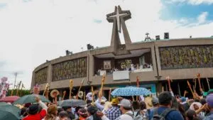 En promedio, un peregrino gasta entre 260 y mil 800 pesos al visitar a la Virgen de Guadalupe