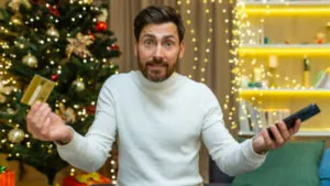 Ciberataques se disparan por fiestas de fin de año: casos reales y cómo protegerte, según expertos