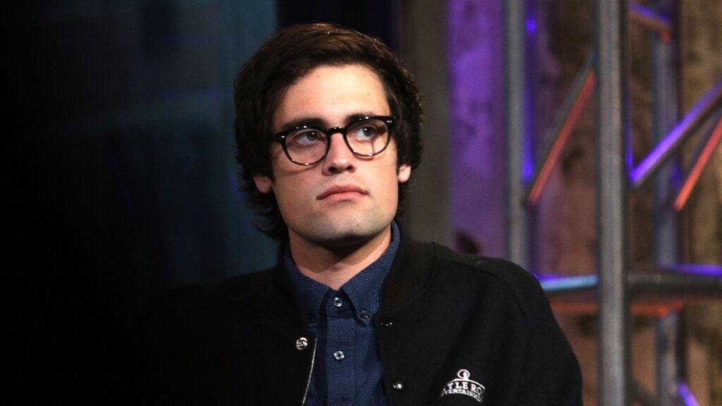 Hijo del director Rob Reiner es acusado de doble homicidio