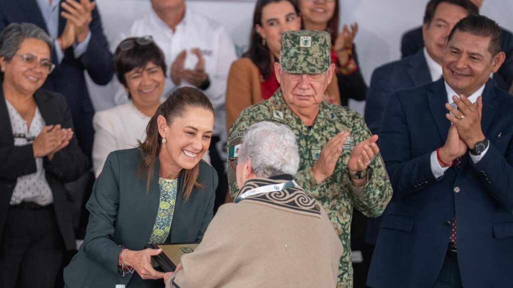 Díaz Mena reiteró el compromiso de Yucatán con la salud.