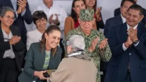 Huacho participa en la Asamblea 116 del IMSS junto a la presidenta Claudia Sheinbaum