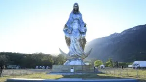 Así es la monumental estatua de la Virgen de la Misericordia en Tamaulipas, con 32 metros de altura