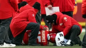 Terrible lesión de Patrick Mahomes: Kansas City Chiefs confirma diagnóstico y sería bajo hasta un año