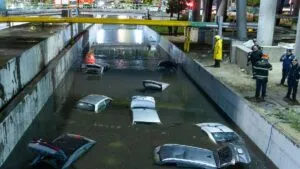 Lluvias de 231 mm provocan socavones; decretan emergencia en 9 alcaldías de CDMX