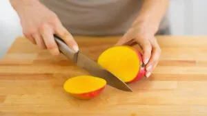 El mango podría mantener un peso saludable y apoyar el control del azúcar en sangre