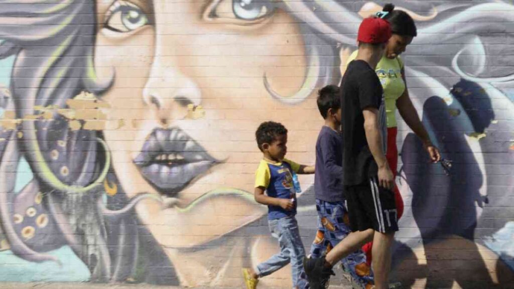 Migrantes en Florida entregan la tutela de sus hijos por temor a deportaciones
