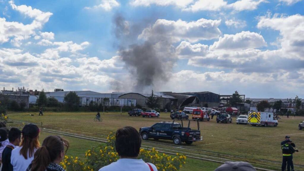 Nuevo video muestra el impacto de avioneta en Edomex