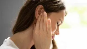 Estudio revela que 1 de cada 8 adolescentes tiene daño auditivo