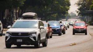 Invitan a regularizar autos foráneos en Nuevo León para evitar multas