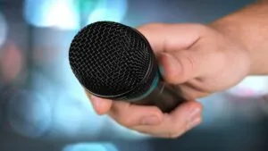 Pol Deportes, el joven que narra desde un cerro la final de la Libertadores, y su éxito lo lleva a la Champions