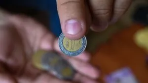Asómate a tu bolsillo: diciembre llega con nueva moneda de peso