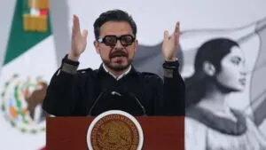 Titular del IMSS niega haber pedido que nadie se enferme