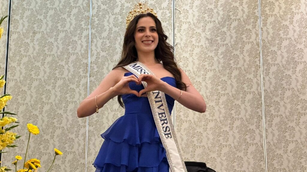 Miss Universo, Fátima Bosh, egresa a Tabasco. Foto: Armando de la Rosa