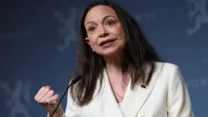 Premio Nobel de la Paz a María Corina Machado reaviva debate sobre democracia en México