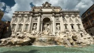 Turistas deberán pagar entrada para acceder a la Fontana di Trevi a partir de febrero en Roma