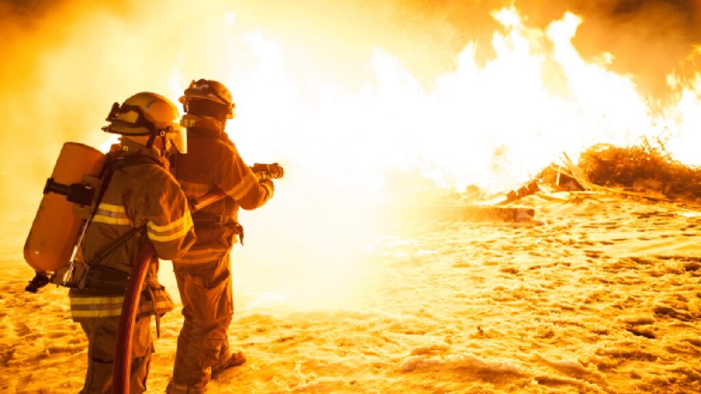 Fuerte incendio consume colegio en Brasíl. Foto: Gettyimages
