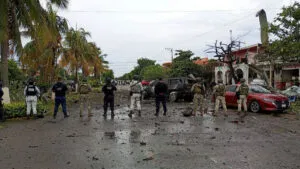 Detrás de la marcha por la paz en Coahuayana, Michoacán, persisten reclamos por la violencia