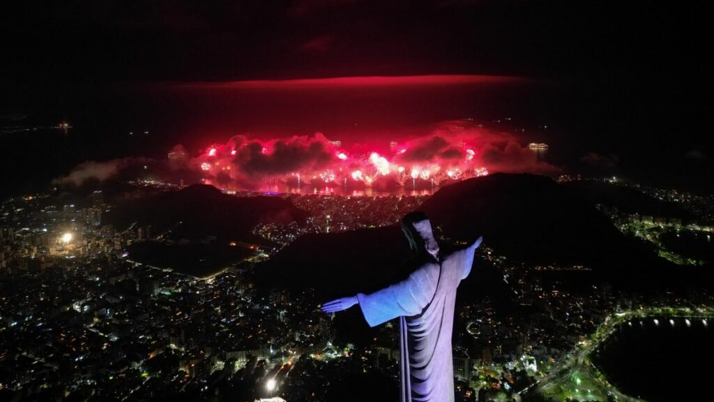 Reconocen con Récord Guinness fiesta de Año Nuevo de Río de Janeiro como la mayor del mundo