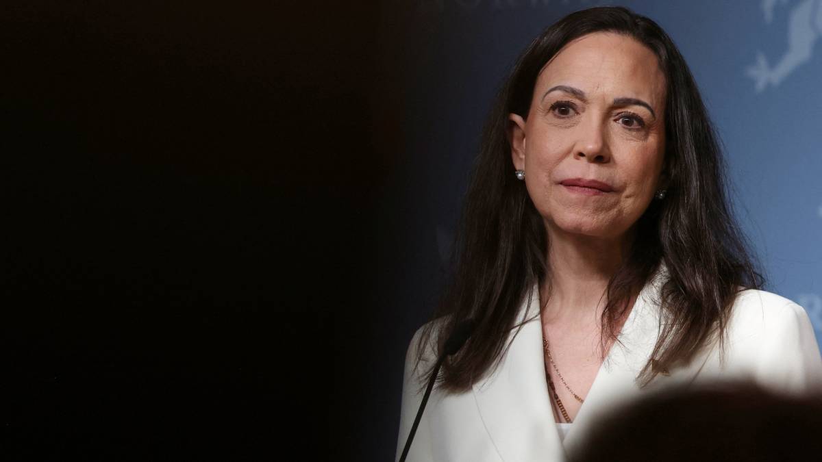 María Corina Machado intenta volver a Venezuela tres veces y no lo logra