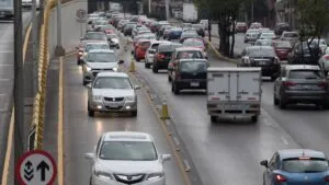 Caos vial en Río San Joaquín, protestan por presuntas negligencias médicas; ve alternativas viales