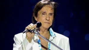 Roberto Carlos estrella su Cadillac en Brasil y termina en el hospital