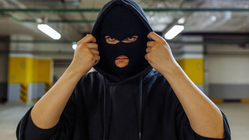 Hombre habría robado cinco casas en Los Cabos.