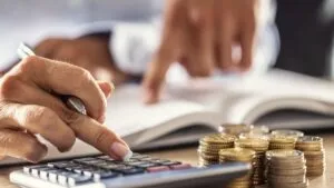 Salario mínimo 2026: esto es lo que pagarás de ISR con el aumento y cómo puedes calcularlo