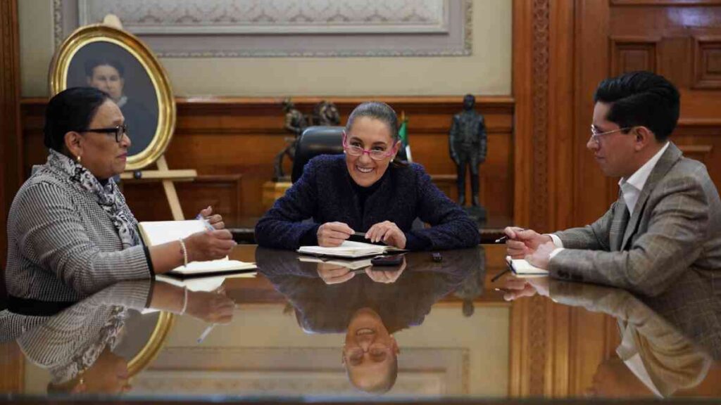 Sheinbaum invita al papa León XIV a visitar México en el Día de la Virgen de Guadalupe
