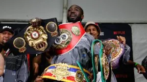 CMB despoja a Terence Crawford del cinturón que ganó ante “Canelo” Álvarez; Sheeraz disputará el título vacante