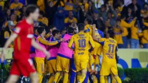 ¡Dan el zarpazo! Tigres se lleva la ventaja ante Toluca en la ida de la final del Apertura 2025