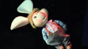 ¿Quién es Gabriel Garzón, voz de Topo Gigio en México que ha alertado por su estado de salud?