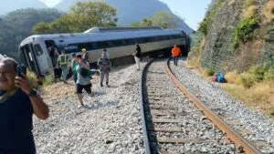 Se descarrila tren del Corredor Interoceánico en Oaxaca, hay 20 lesionados