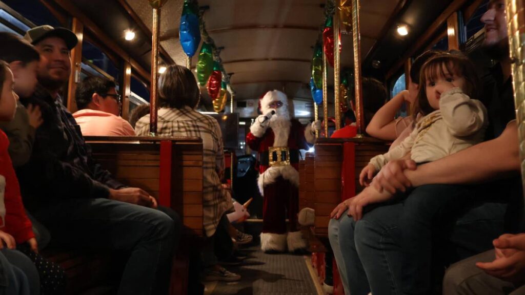 Trolebús Navideño en Hermosillo, Sonora.