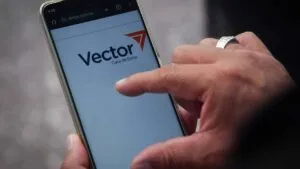 ¡Oficial! Vector deja de ser casa de bolsa tras revocación: ¿qué pasará con el dinero de los clientes?