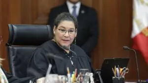 SCJN aclara contrato por pintura y retrato de Lenia Batres