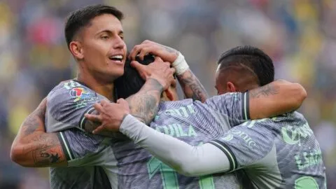 América consigue su primera victoria del torneo tras imponerse al Necaxa