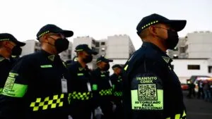 Aumentan en febrero las multas por llevar más pasajeros en moto en CDMX