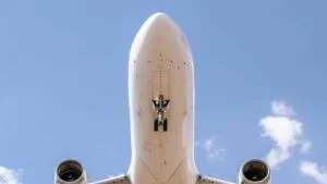 Más allá de lo operativo, la alerta a aerolíneas “políticamente es una advertencia”