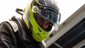 Checo Pérez maneja por primera vez el monoplaza de Cadillac F1 en Silverstone