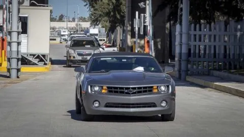 Ingresan por contrabando autos “chocolate” en Durango pese a prohibición