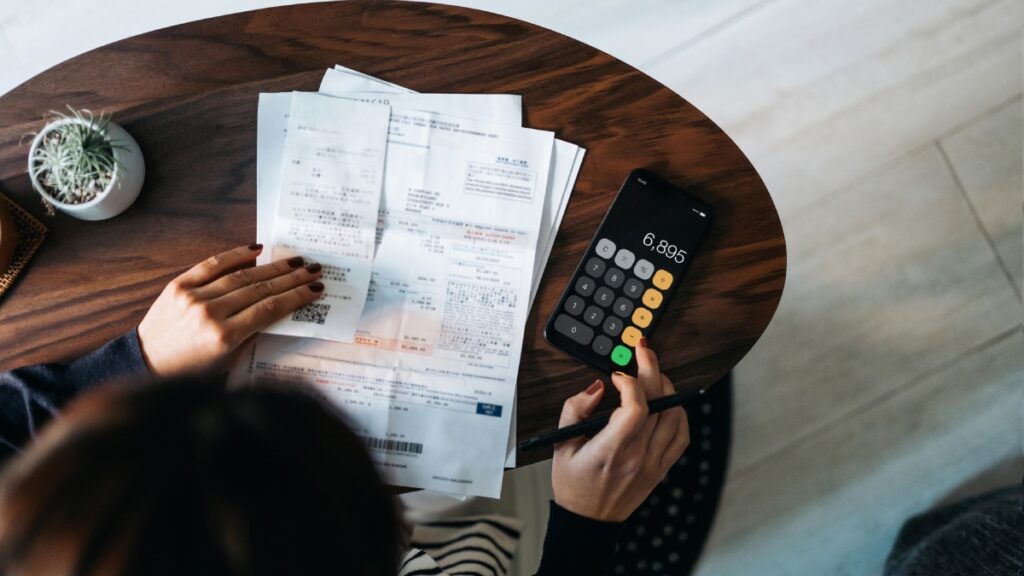 Condicionarte una factura a la entrega de tu Constancia de Situación Fiscal podría costarles multa