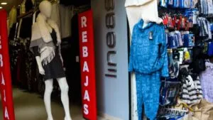 Confianza de consumidores cae en diciembre; situación económica, la mayor preocupación