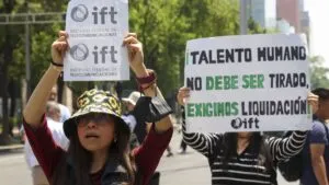 Extrabajadores del IFT exigen pago de indemnización; denuncian incumplimiento de autoridades