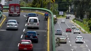Doble Hoy No Circula: qué autos no podrán circular este viernes 9 de enero