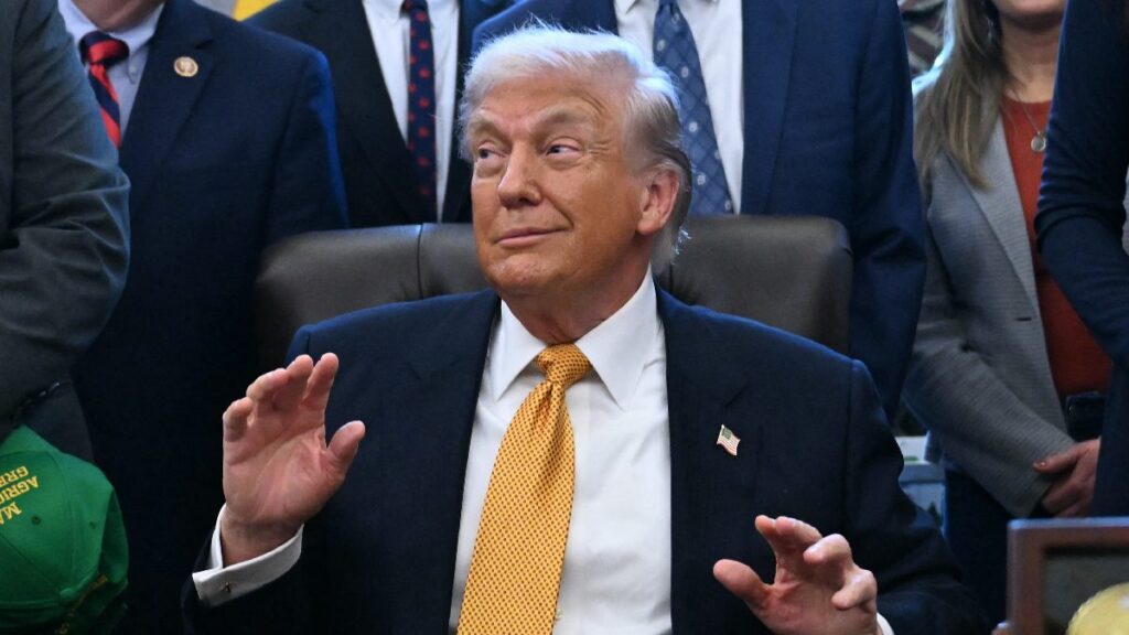 En un año de gobierno, Donald Trump a “alterado” el orden mundial, alerta AFP