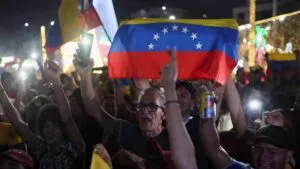 Entre incertidumbre y desinformación, venezolanos tras la detención de Nicolás Maduro por Estados Unidos