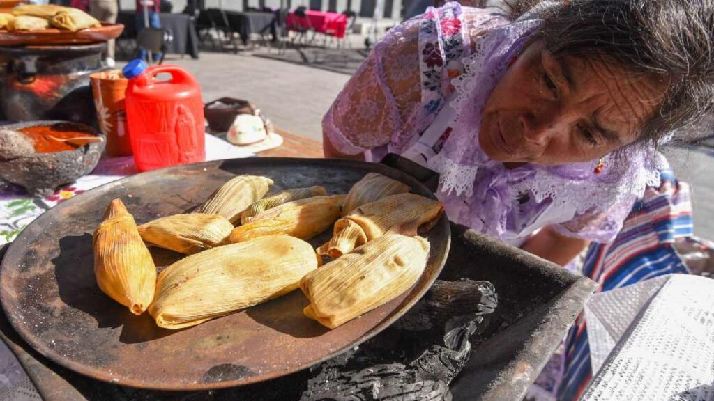 Estiman derrama económica de 1,538 mdp por tamales en Día de la Candelaria en CDMX
